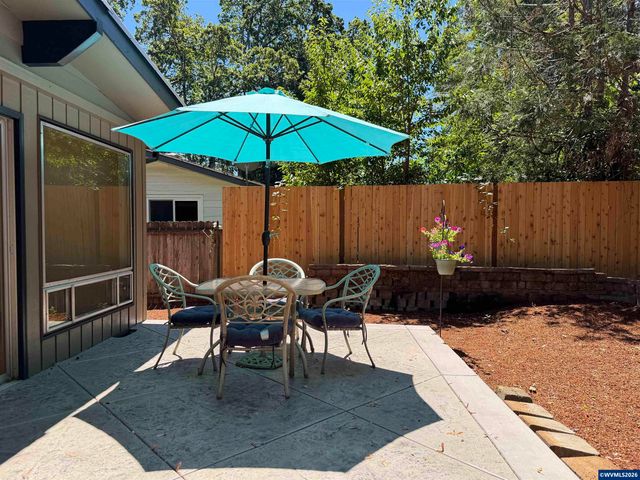 4261 Gardner Rd SE, Salem, OR 97302
