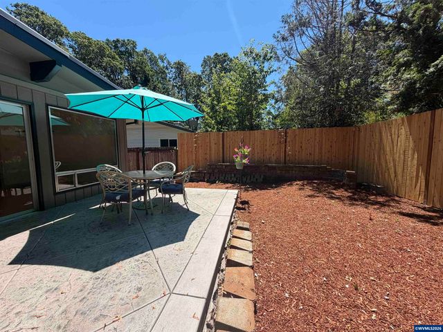 4261 Gardner Rd SE, Salem, OR 97302