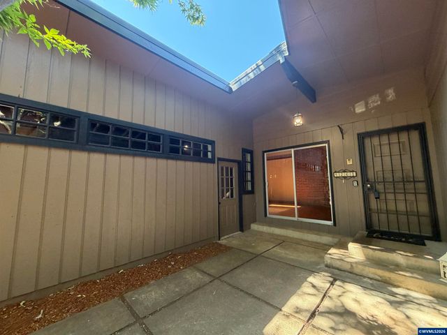 4261 Gardner Rd SE, Salem, OR 97302