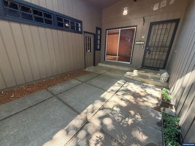 4261 Gardner Rd SE, Salem, OR 97302