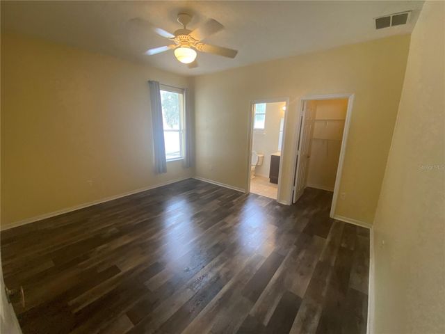 302 BLUFF PASS DRIVE, Eustis, FL 32726