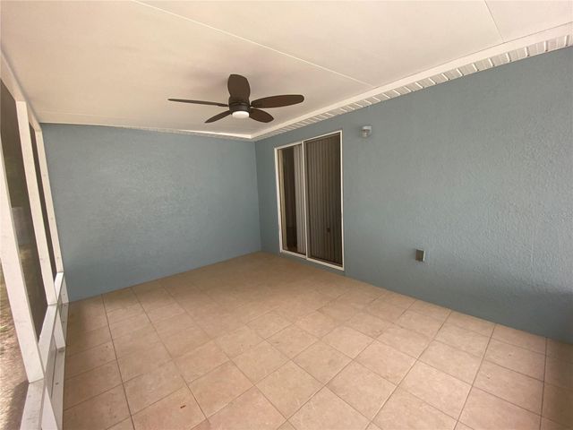 302 BLUFF PASS DRIVE, Eustis, FL 32726