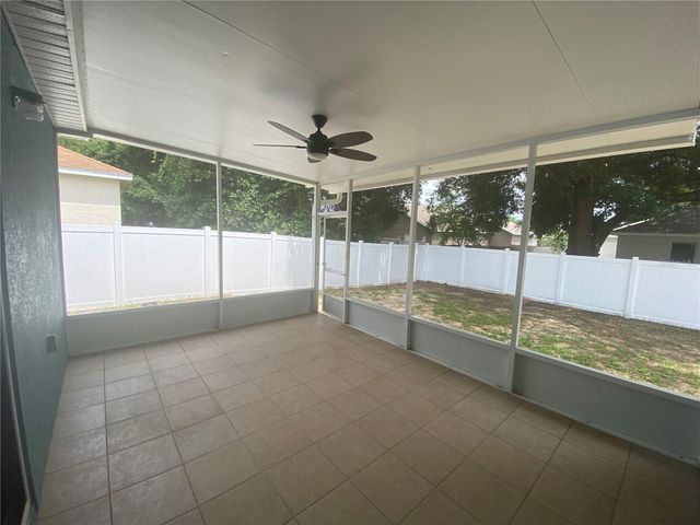 302 BLUFF PASS DRIVE, Eustis, FL 32726