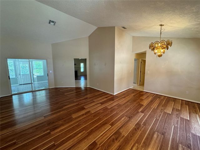 302 BLUFF PASS DRIVE, Eustis, FL 32726