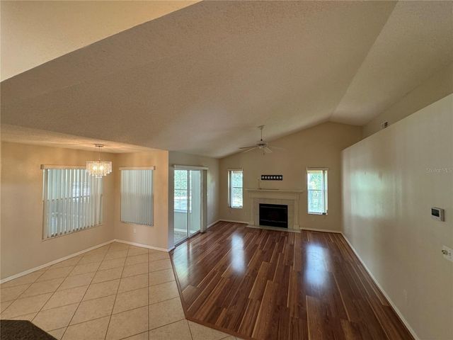 302 BLUFF PASS DRIVE, Eustis, FL 32726