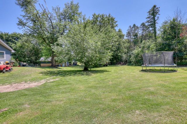 2840 Church ROAD, Jackson, WI 53037