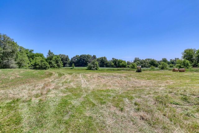2840 Church ROAD, Jackson, WI 53037