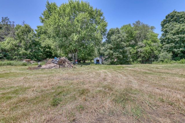 2840 Church ROAD, Jackson, WI 53037