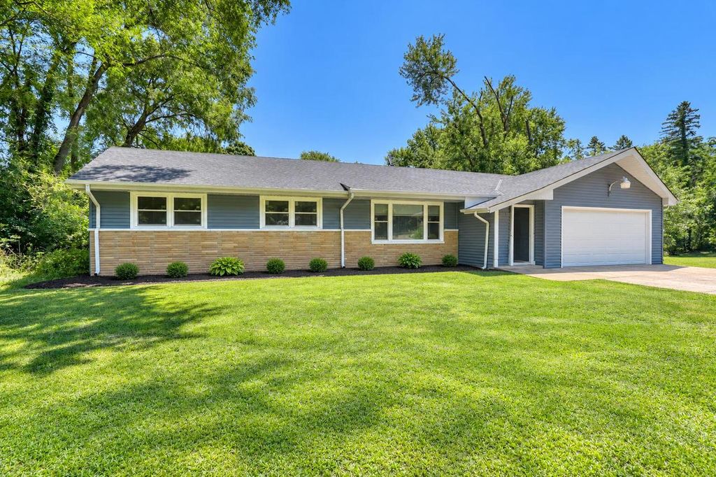 2840 Church ROAD, Jackson, WI 53037