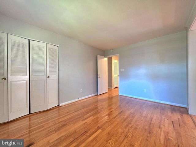 2215 COLLINGWOOD RD, Alexandria, VA 22308