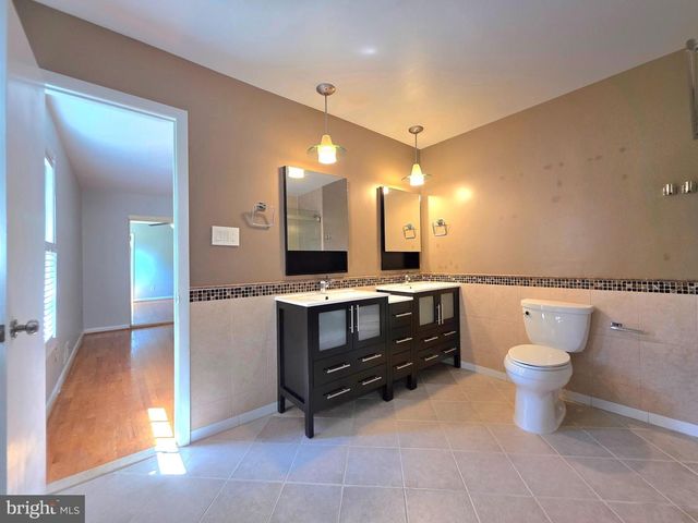 2215 COLLINGWOOD RD, Alexandria, VA 22308
