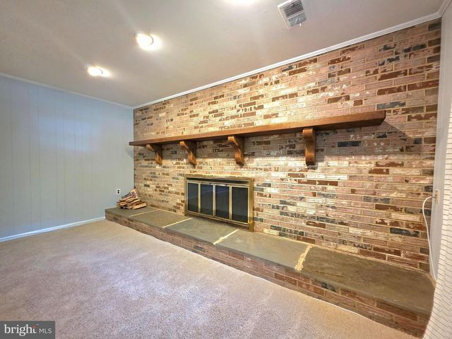 2215 COLLINGWOOD RD, Alexandria, VA 22308