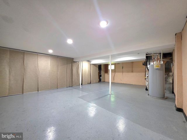 2215 COLLINGWOOD RD, Alexandria, VA 22308