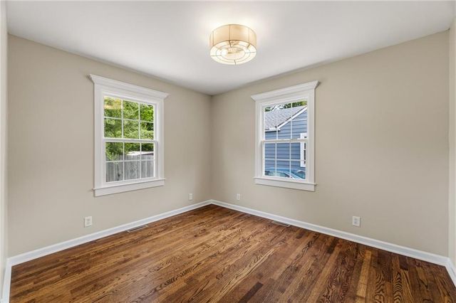 406 W 86th Terrace, Kansas City, MO 64114