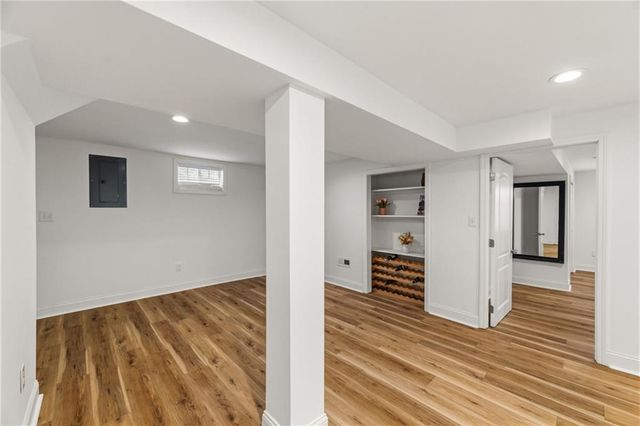 406 W 86th Terrace, Kansas City, MO 64114