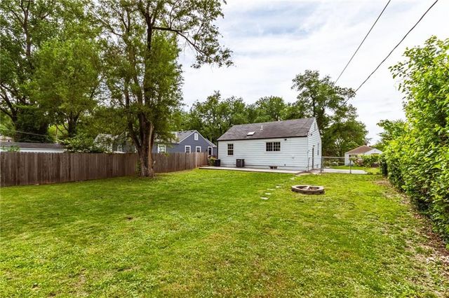 406 W 86th Terrace, Kansas City, MO 64114