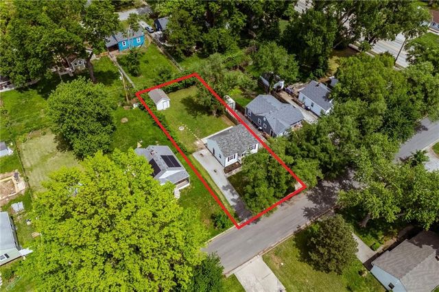 406 W 86th Terrace, Kansas City, MO 64114