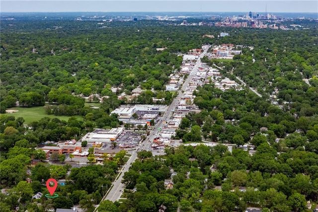 406 W 86th Terrace, Kansas City, MO 64114