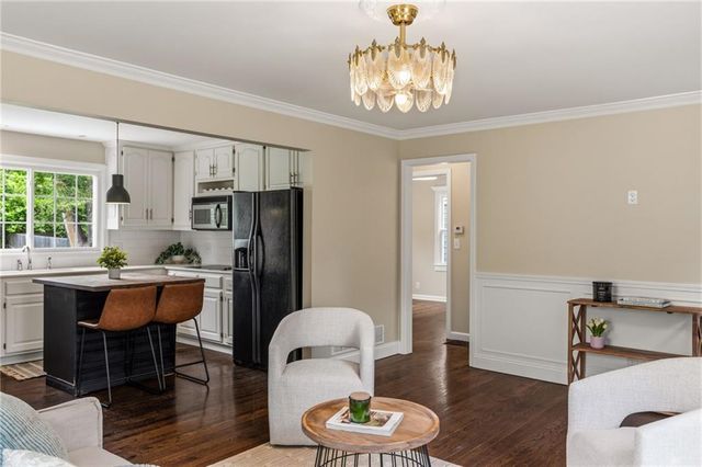 406 W 86th Terrace, Kansas City, MO 64114