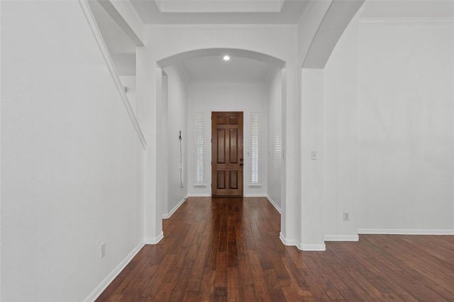 10421 Hansa DR, Austin, TX 78739