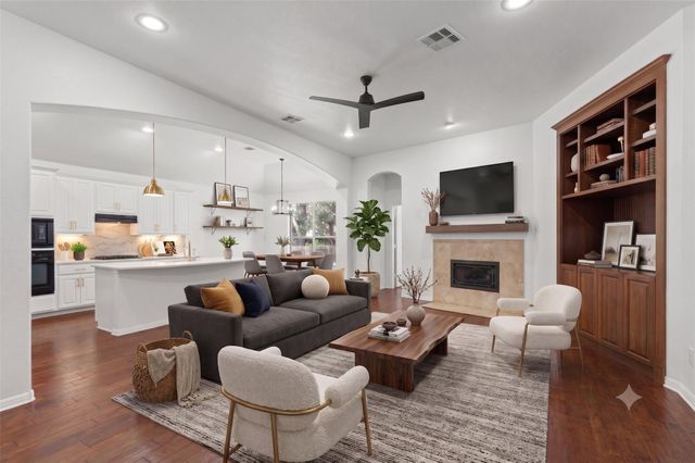 10421 Hansa DR, Austin, TX 78739