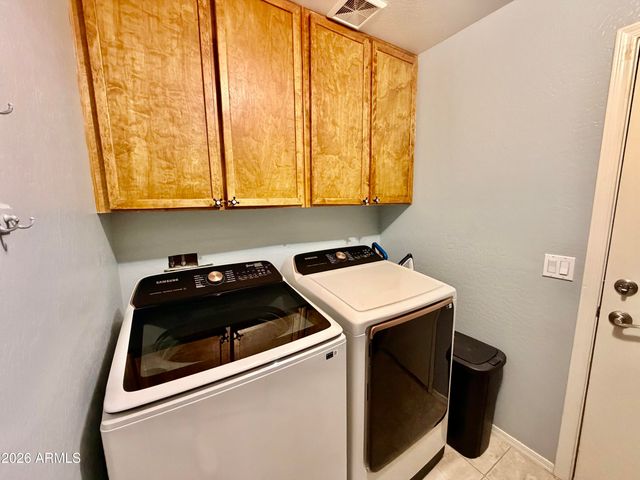 2051 N PINE Place, Casa Grande, AZ 85122