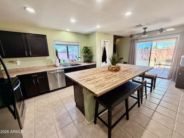 2051 N PINE Place, Casa Grande, AZ 85122