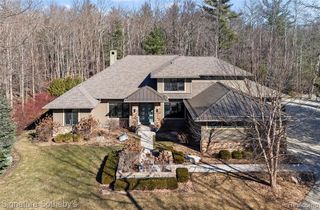 3479 E Shady Ridge Lane, Midland, MI 48642
