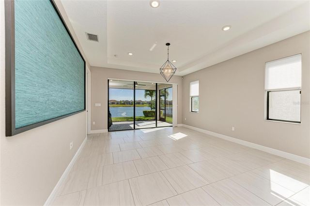 5111 BARNETT CIRCLE, Bradenton, FL 34211