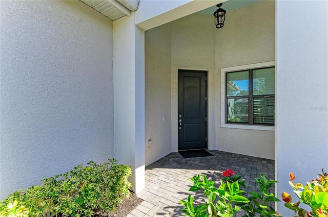 5111 BARNETT CIRCLE, Bradenton, FL 34211