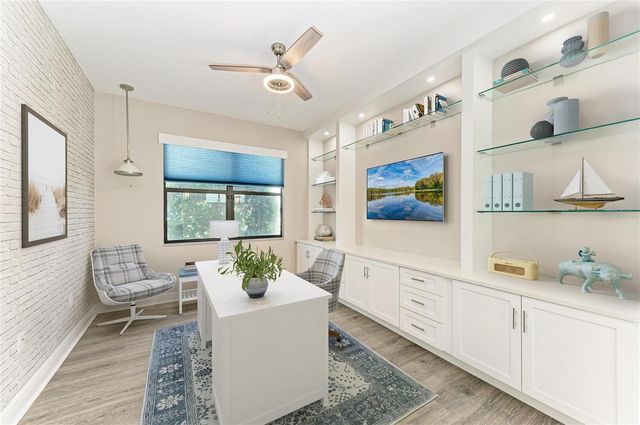 5111 BARNETT CIRCLE, Bradenton, FL 34211