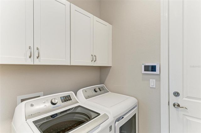 5111 BARNETT CIRCLE, Bradenton, FL 34211