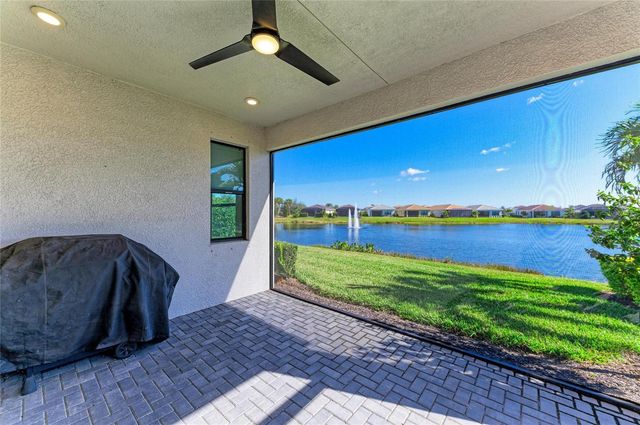 5111 BARNETT CIRCLE, Bradenton, FL 34211