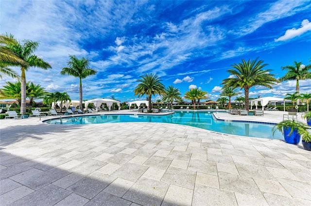 5111 BARNETT CIRCLE, Bradenton, FL 34211