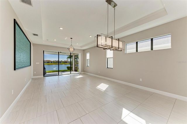 5111 BARNETT CIRCLE, Bradenton, FL 34211