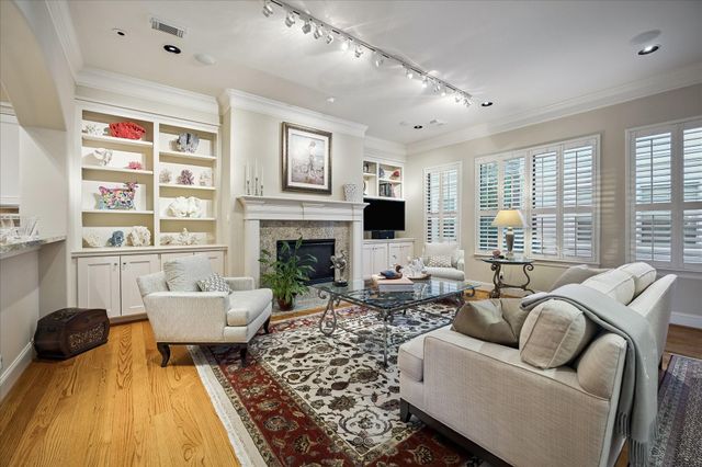 4738 Banning Drive, Houston, TX 77027