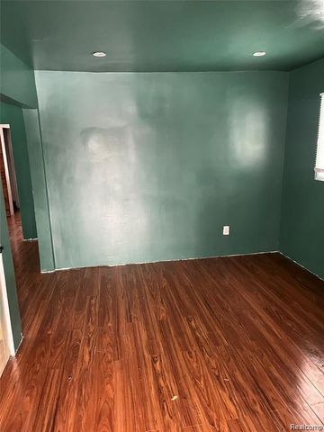 13053 Maiden Street, Detroit, MI 48213