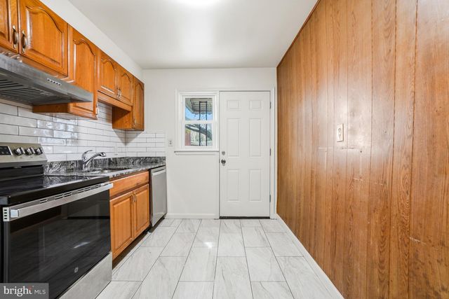 64 GARDEN RIDGE RD, Baltimore, MD 21228