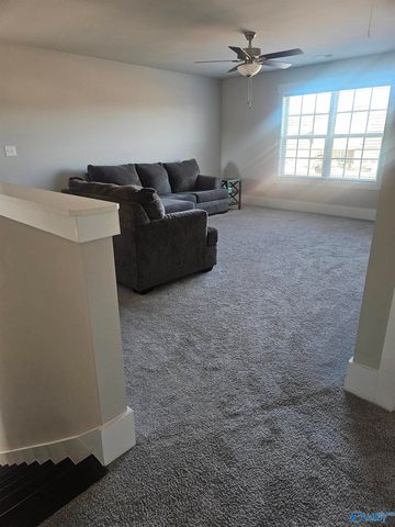 3210 Mcclellan Way SE, Decatur, AL 35603