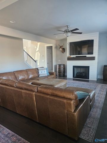 3210 Mcclellan Way SE, Decatur, AL 35603