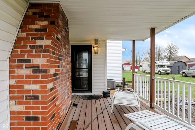 6178 N Main Street, Willow Branch, IN 46186