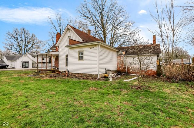 6178 N Main Street, Willow Branch, IN 46186