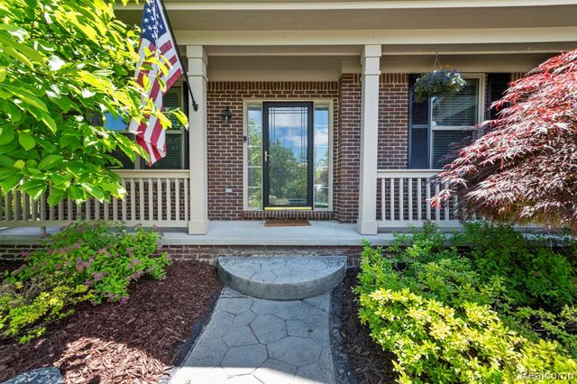 981 Coventry Court, Oxford, MI 48371