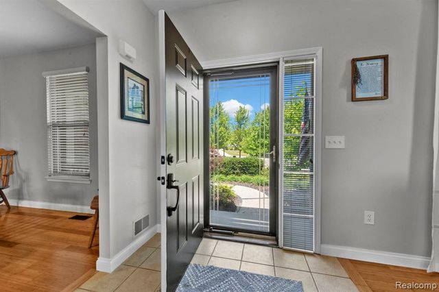 981 Coventry Court, Oxford, MI 48371
