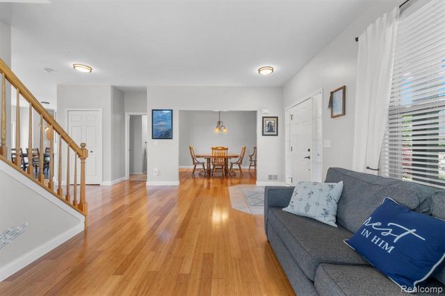 981 Coventry Court, Oxford, MI 48371