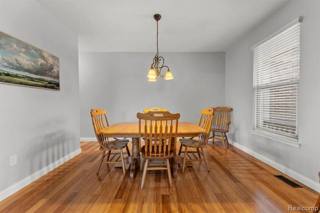 981 Coventry Court, Oxford, MI 48371