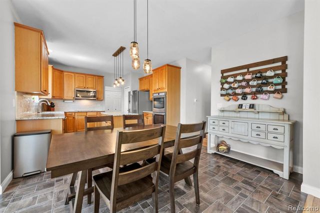 981 Coventry Court, Oxford, MI 48371