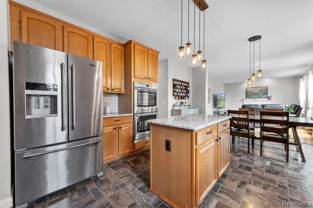 981 Coventry Court, Oxford, MI 48371