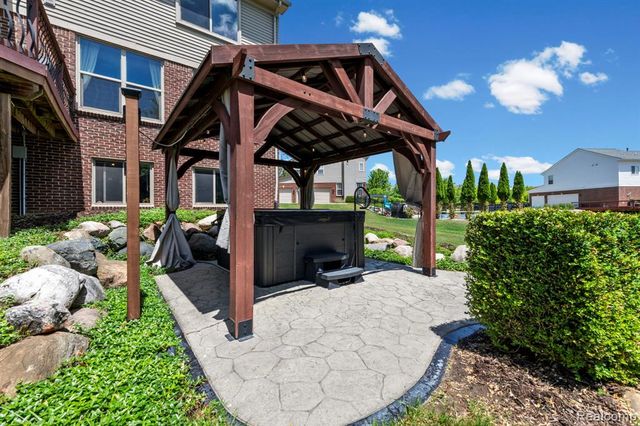981 Coventry Court, Oxford, MI 48371