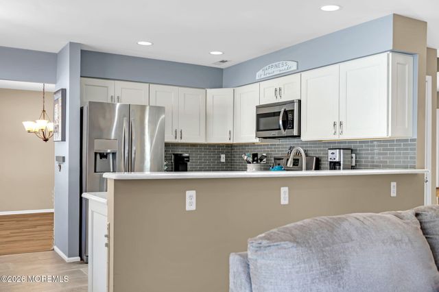 25 Stollman Street, Bayville, NJ 08721